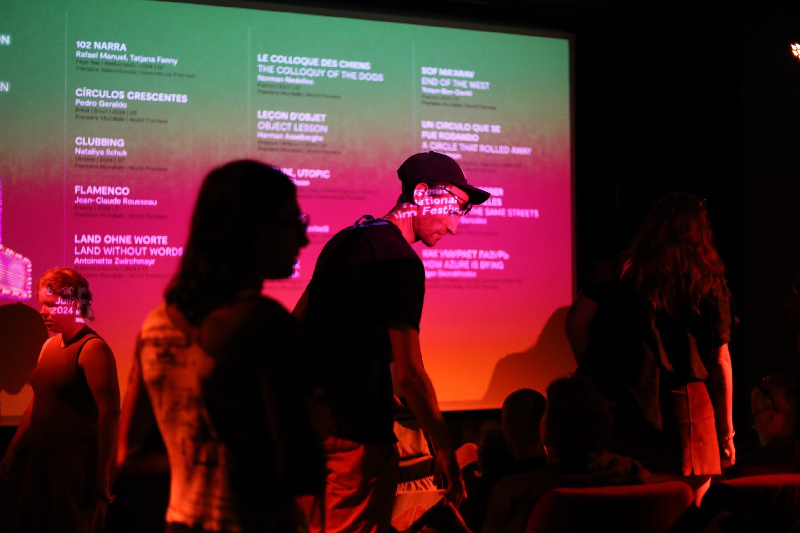 Public en salle © Hara Kaminara